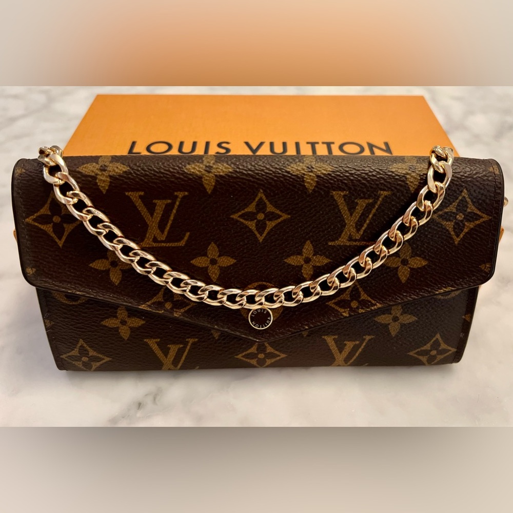 LOUIS VUITTON Sarah Wallet and WOC Monogram Coated Canvas Rose Ballerine Pink